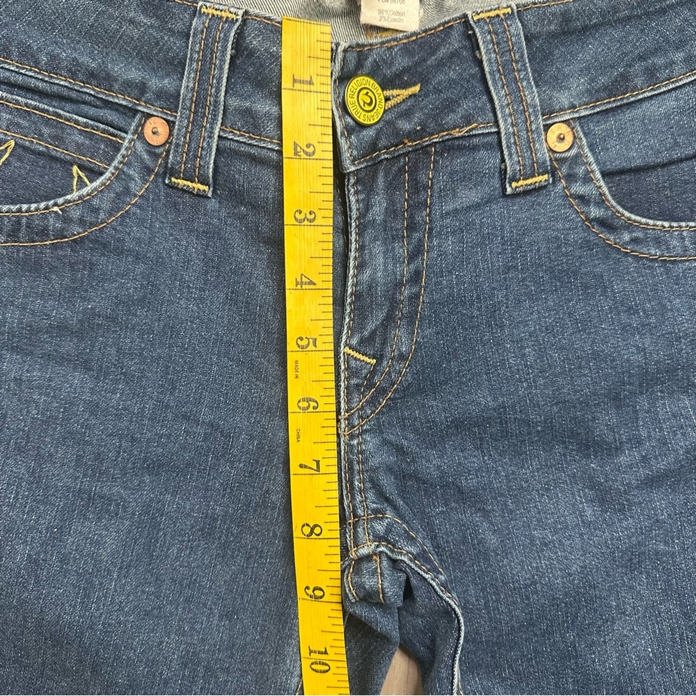 True Religion Women's Indigo Cropped Jeans with Signature Pocket Stitching - Picture 6 of 12
